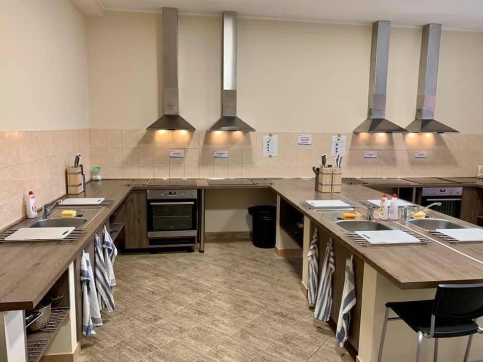 Hostel Hodonin Bagian luar foto
